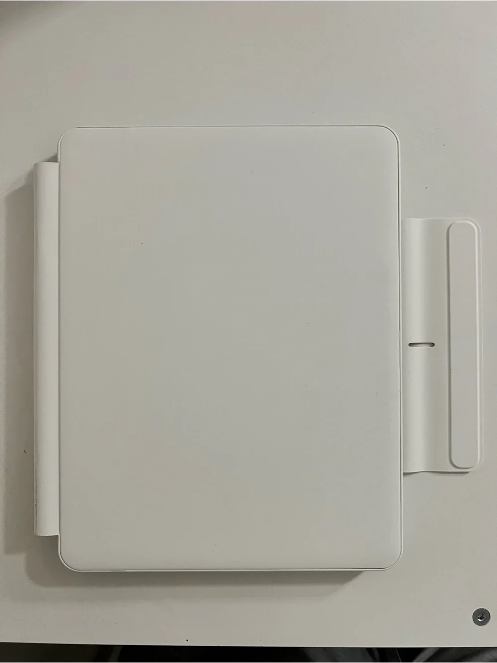 Esr magnetic keyboard